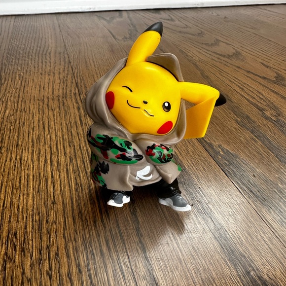 Pokemon Pikachu Hoodie Camouflage Anime Figure - Picture 1 of 2
